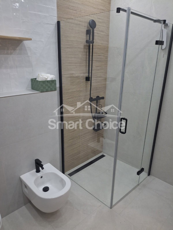 img-b2abc033565cde3b34f6b9bbb63dc7bf-v