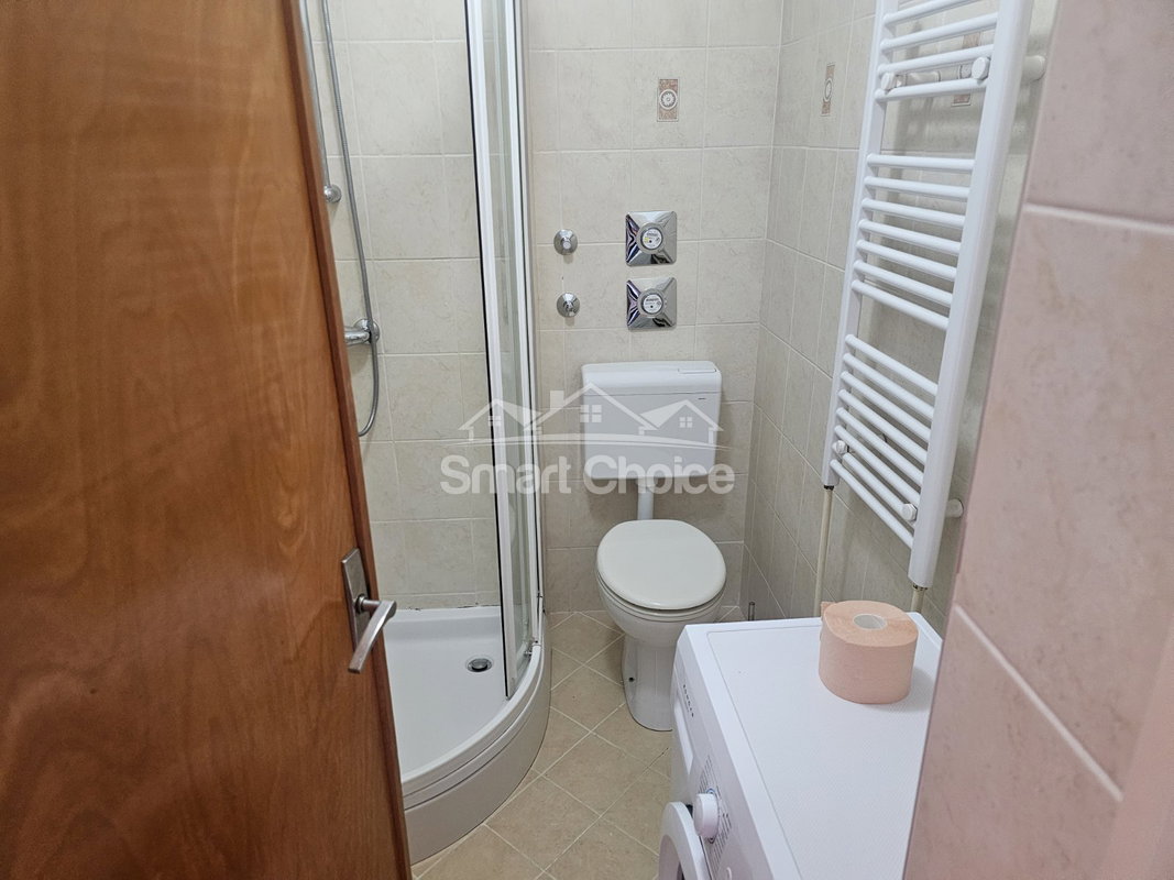img-d06adf4a41a6edc6c2c8de3d7adbd260-v