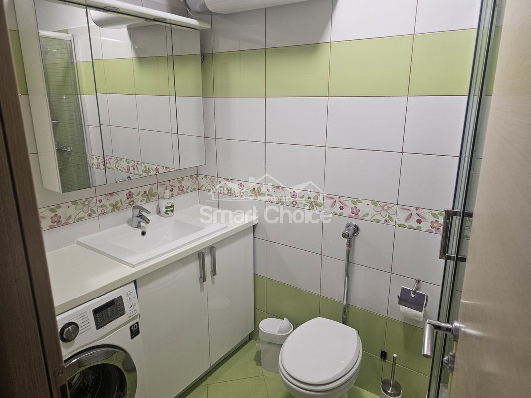 img-e4764ab661acb7231ce92c1be9e77a95-v