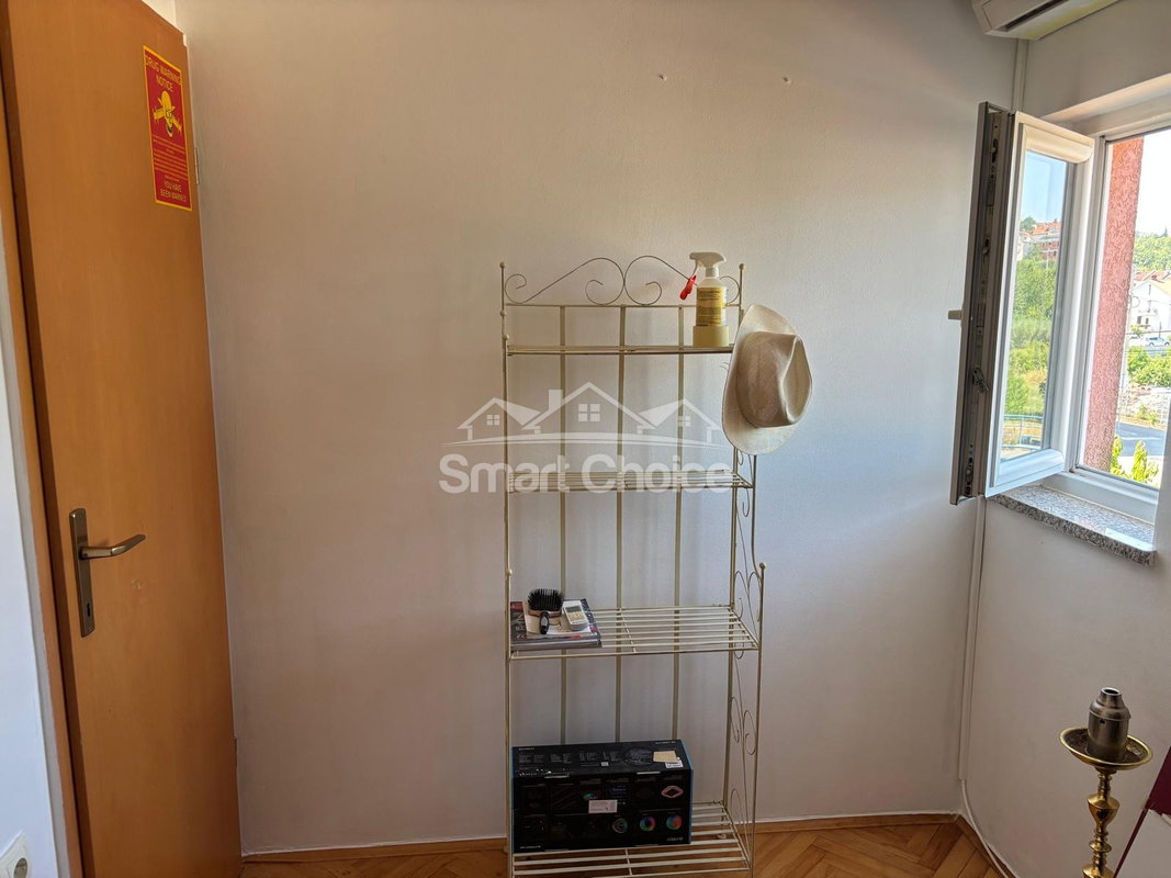 prodaja-stana-srdoci-883918