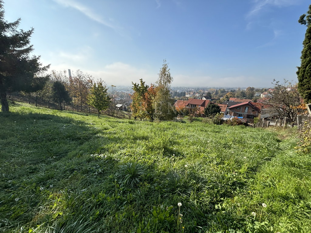Građevinsko zemljište Podsused Zagreb, 1161 m2