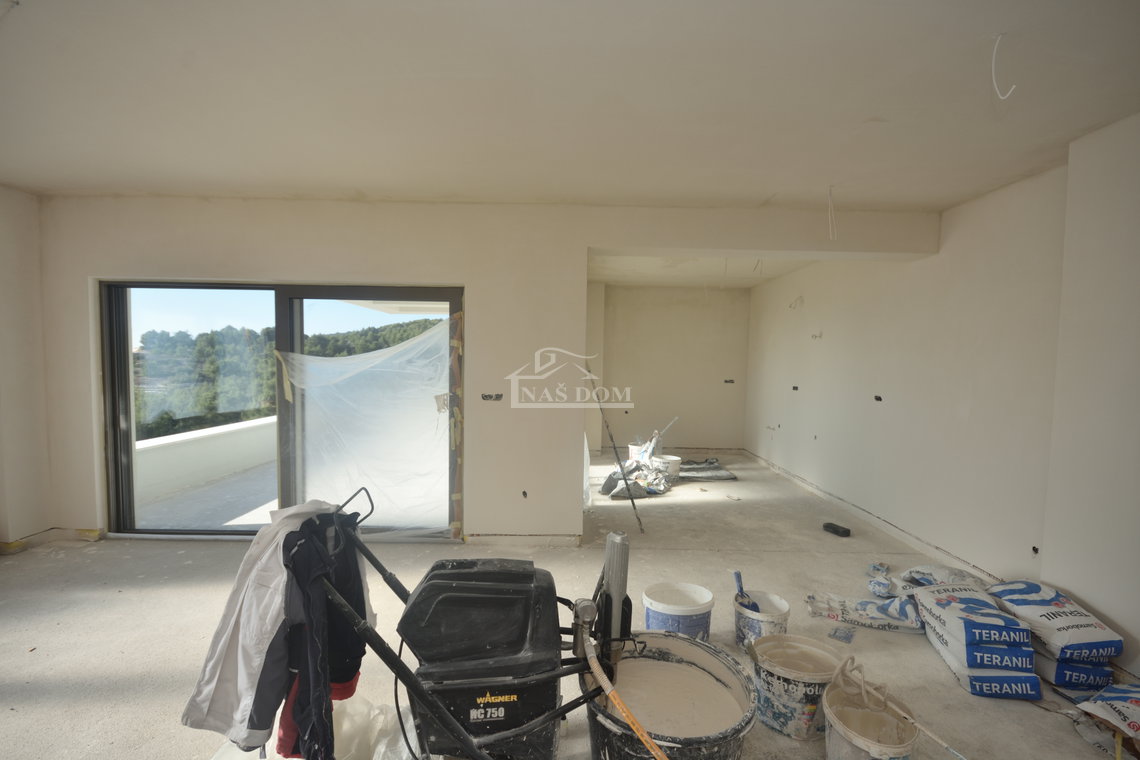 Vodice - Luksuzni stan S10 s tri spavaće sobe, lift, pogled na more, drugi kat