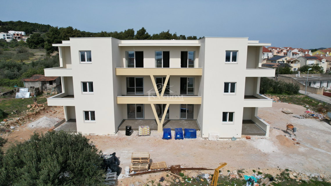 Vodice - S4 Stan na 1. katu 88 m² s terasom i pogledom na more