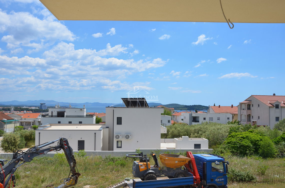 Vodice - Stan S6, I. kat, 79m2, pogled na more