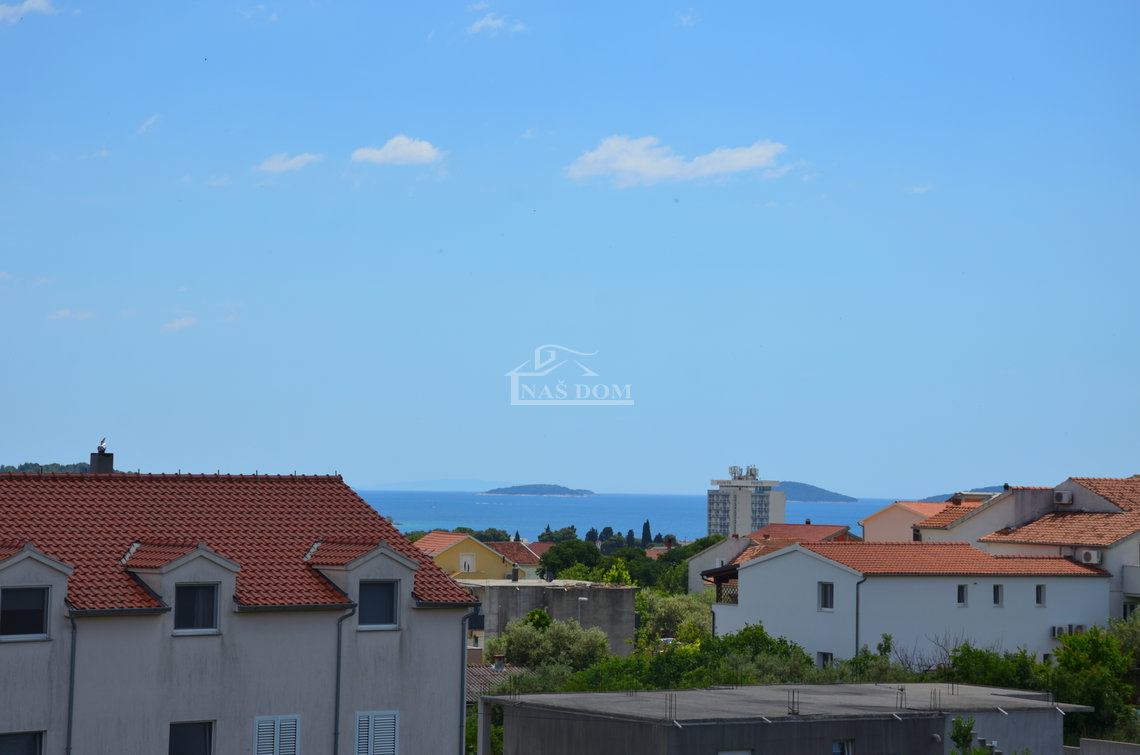 Vodice - Stan S7 na drugom katu, s pogledom na more