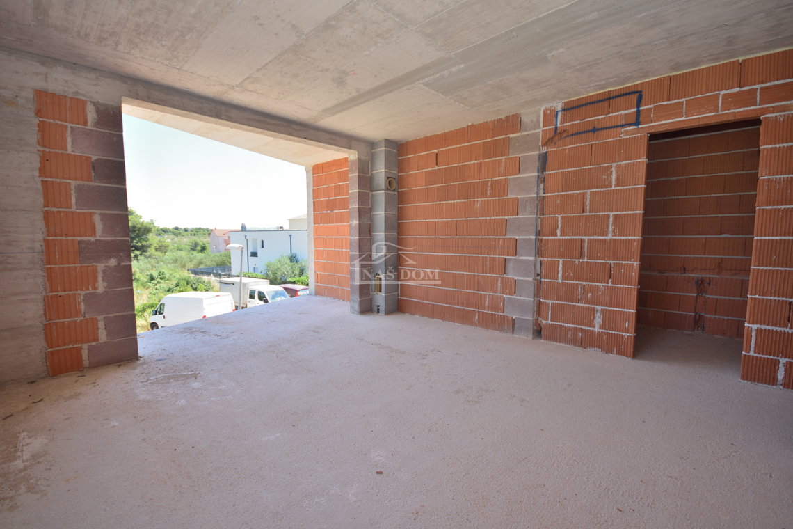 Vodice nekretnine – novogradnja stan s terasom