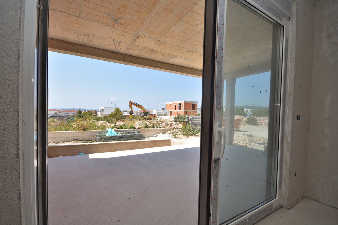 nekretnine vodice, dvosobni stan s pogledom na more