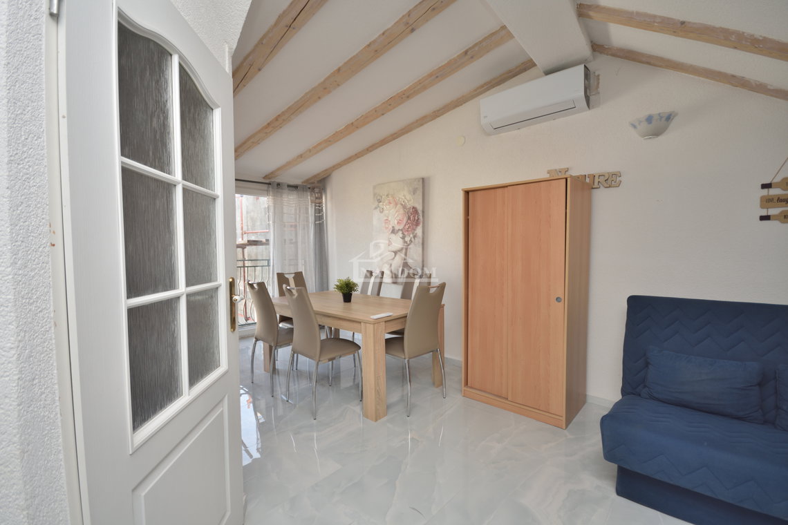 Vodice - Dvoetažni stan u strogom centru grada