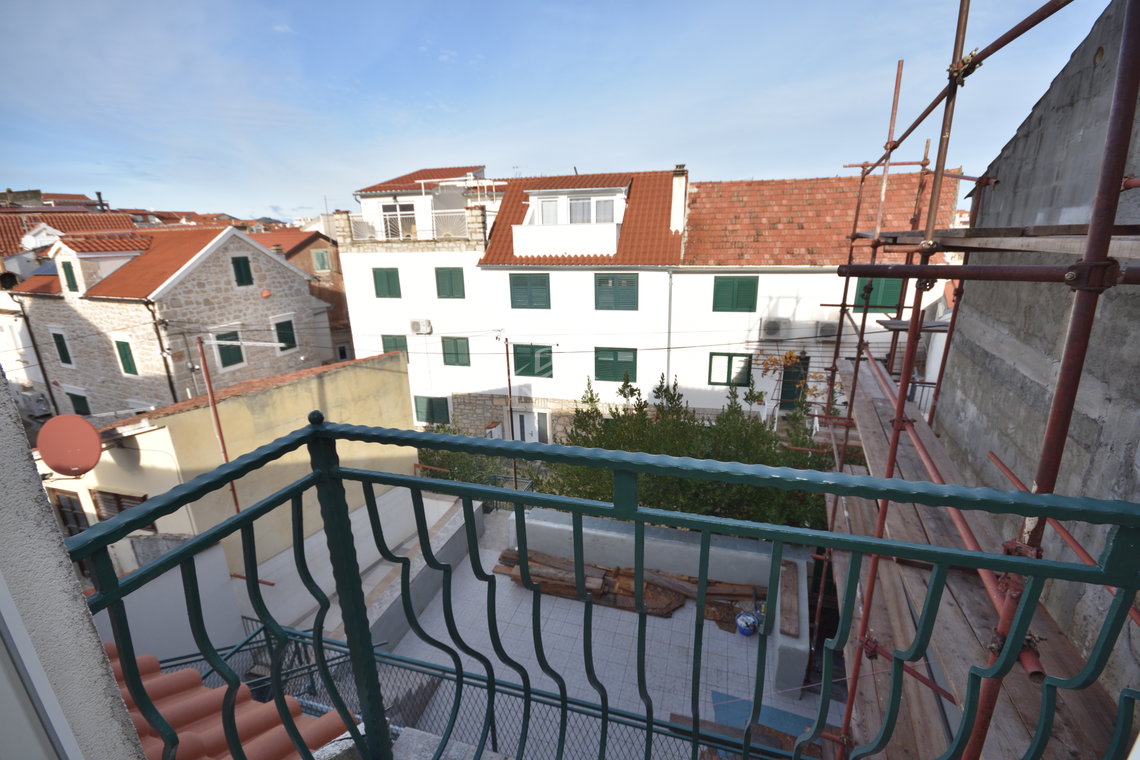 Vodice - Dvoetažni stan u strogom centru grada